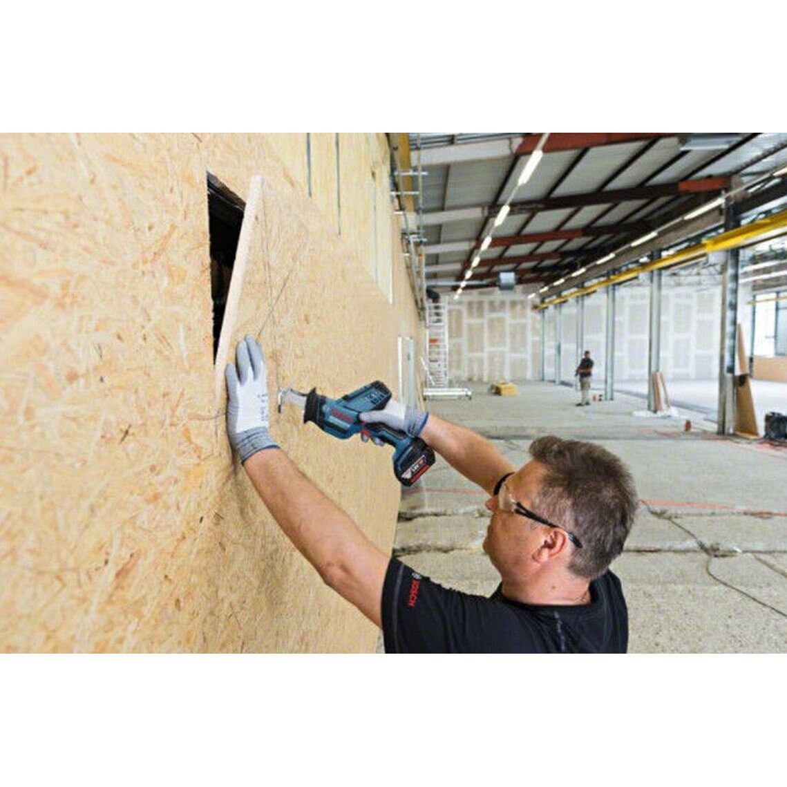 Akum. tiesinis pjūklas Bosch GSA 18 V-LI C, 18V (be akum. ir krov.) 06016A5004 2 Akum. tiesinis pjūklas Bosch GSA 18 V-LI C, 18V (be akum. ir krov.) 06016A5004 2