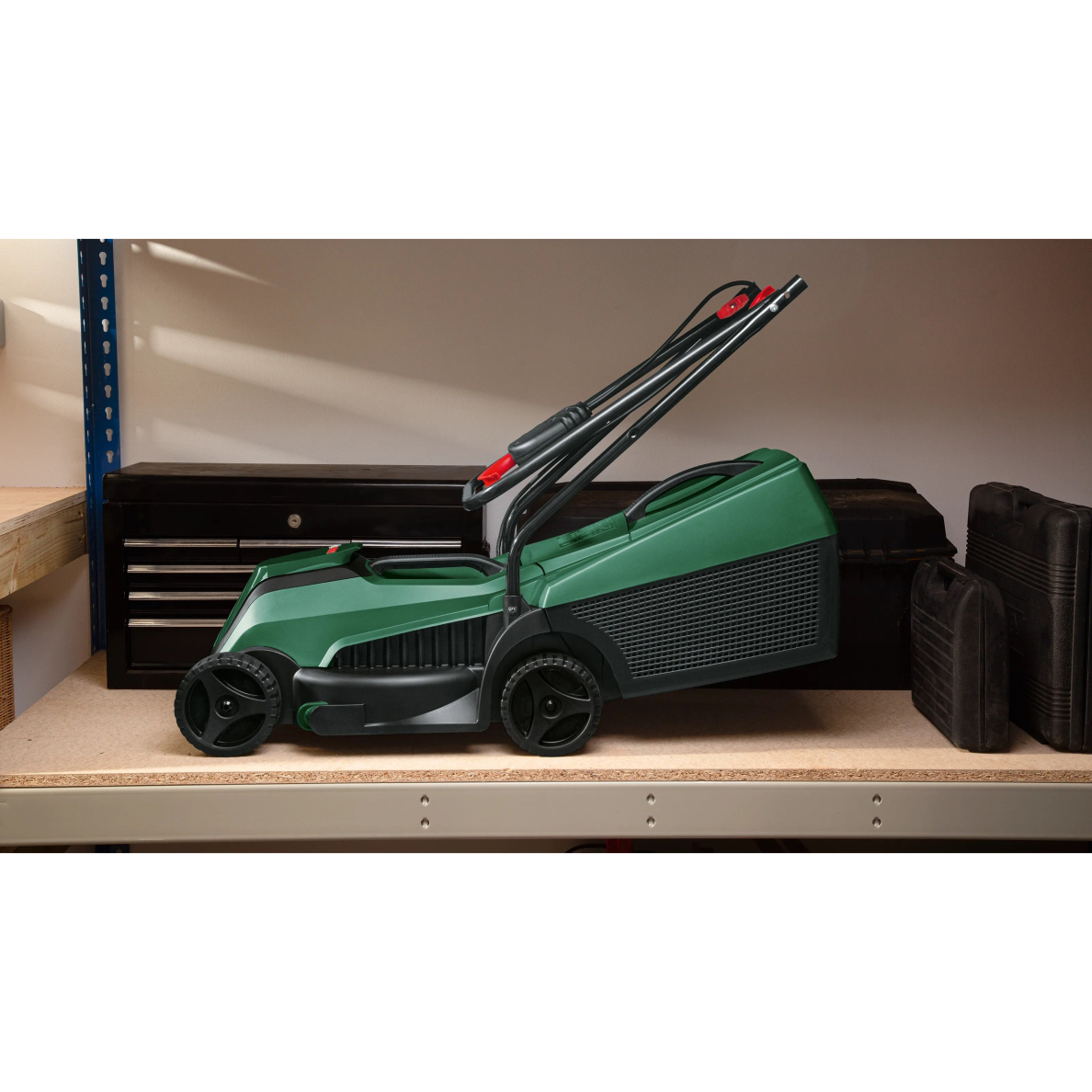 Akumuliatorinė vejapjovė Bosch Easy Mower 18V-32-200, 18 V, 32 cm, 06008B9D01 (be akum. ir krov.) 2 Akumuliatorinė vejapjovė Bosch Easy Mower 18V-32-200, 18 V, 32 cm, 06008B9D01 (be akum. ir krov.) 2