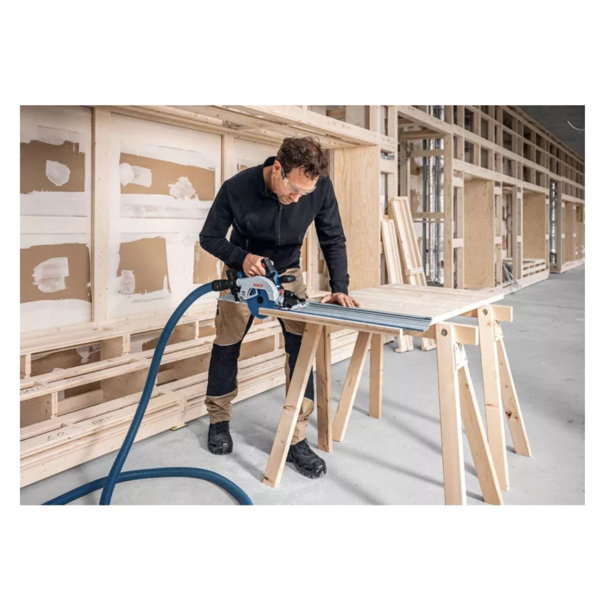 Akumuliatorinis diskinis pjūklas Bosch GKS 18V-57-2 GX, 18 V (be akum. ir krov.) 06016C1000 3 Akumuliatorinis diskinis pjūklas Bosch GKS 18V-57-2 GX, 18 V (be akum. ir krov.) 06016C1000 3