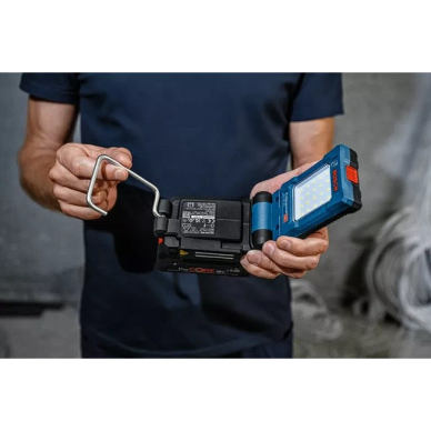 Akumuliatorinis prožektorius Bosch GLI 18V-800, 18V (be akum. ir krov.) 0601443600 2 Akumuliatorinis prožektorius Bosch GLI 18V-800, 18V (be akum. ir krov.) 0601443600 2