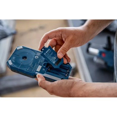 Metalo, laidų ir medienos ieškiklis Bosch GMS 120-27, BG, BA 3.7V 1.0Ah, 0601081701 2 Metalo, laidų ir medienos ieškiklis Bosch GMS 120-27, BG, BA 3.7V 1.0Ah, 0601081701 2