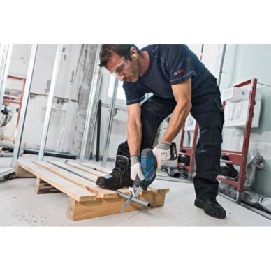 Akum. tiesinis pjūklas Bosch GSA 18 V-LI C, 18V (be akum. ir krov.) 06016A5004 1 Akum. tiesinis pjūklas Bosch GSA 18 V-LI C, 18V (be akum. ir krov.) 06016A5004 1