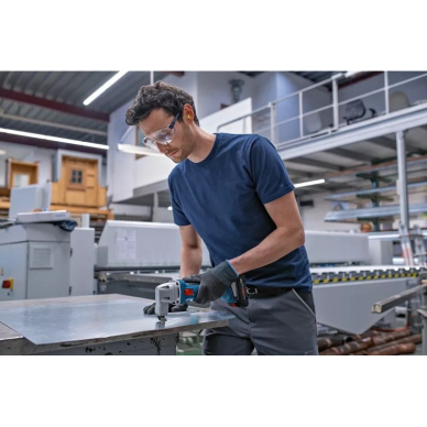 Akumuliatorinės metalo žirklės Bosch GSC 18V-16 E, 18 V, 2x4,0 Ah, 0601926301 2 Akumuliatorinės metalo žirklės Bosch GSC 18V-16 E, 18 V, 2x4,0 Ah, 0601926301 2