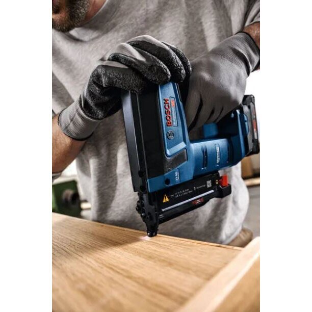Akumuliatorinė viniakalė medienai Bosch GNH 18V-35 Solo, 18V (be akum. ir krov.) 0601482700 2 Akumuliatorinė viniakalė medienai Bosch GNH 18V-35 Solo, 18V (be akum. ir krov.) 0601482700 2