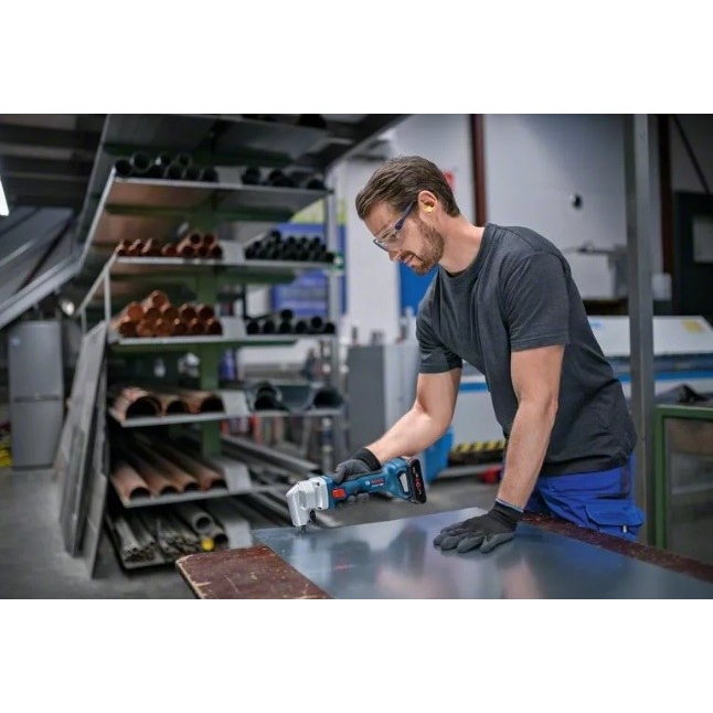 Akum. metalo žirklės Bosch GNA 18V-16 E Professional, 18 V (be akum. ir krov.) 0601529600 2 Akum. metalo žirklės Bosch GNA 18V-16 E Professional, 18 V (be akum. ir krov.) 0601529600 2