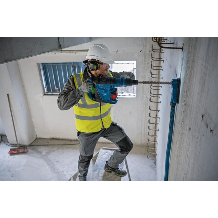 Akum. perforatorius Bosch GBH 18V-40 C, 18V, 2x5.5Ah, XL 0611917103 1 Akum. perforatorius Bosch GBH 18V-40 C, 18V, 2x5.5Ah, XL 0611917103 1