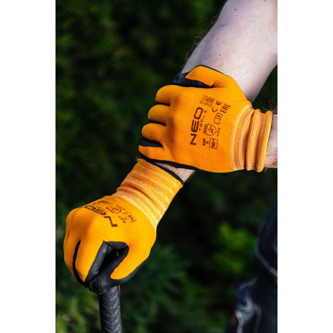 Darbinės pirštinės, nailoninės, dengtos nitrilo taškeliais, 4131X, 8 dydis 6