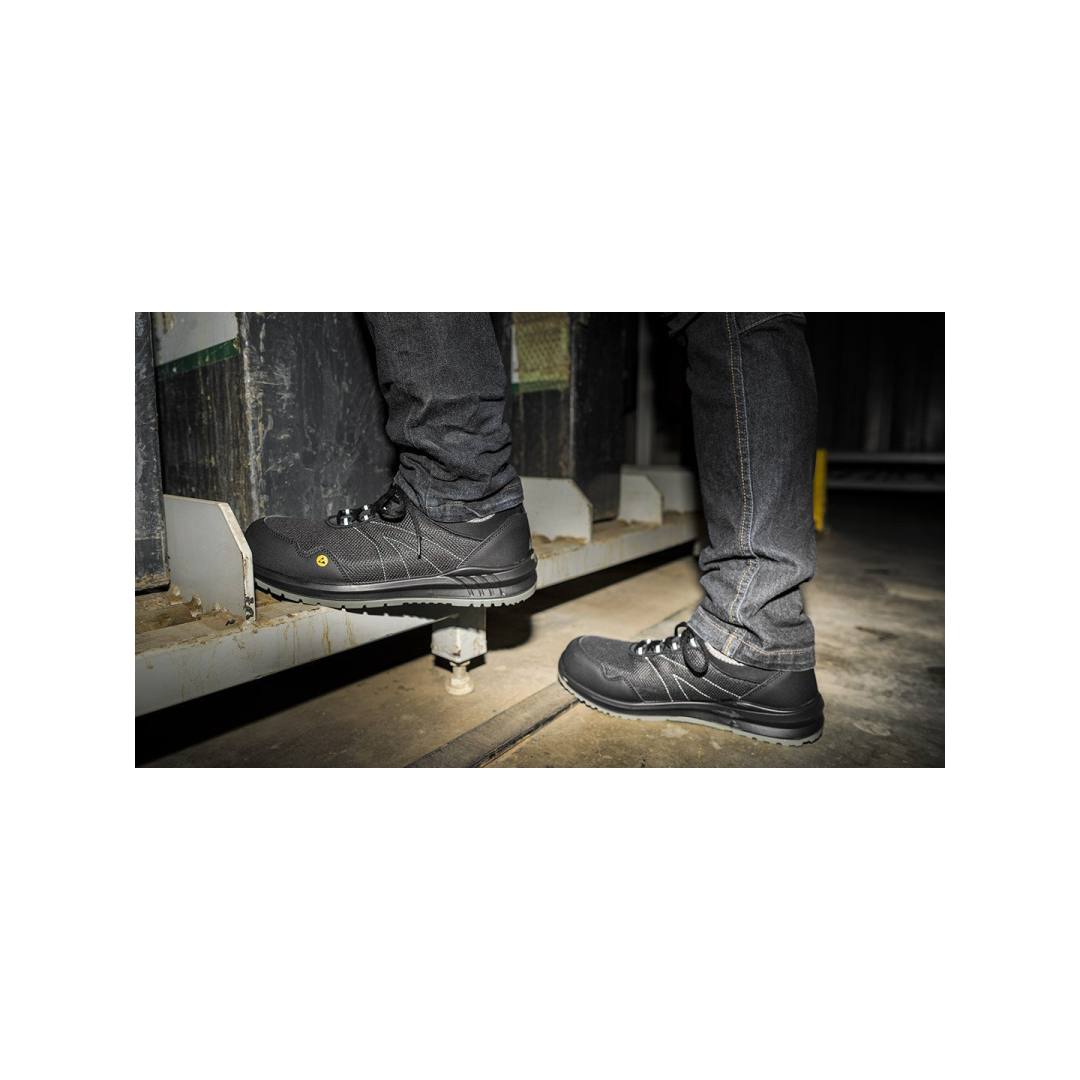 Darbiniai batai S1PL SR, ESD, kompozitinis nosis, Kevlar vidpadis, 46 dydis 2 Darbiniai batai S1PL SR, ESD, kompozitinis nosis, Kevlar vidpadis, 46 dydis 2