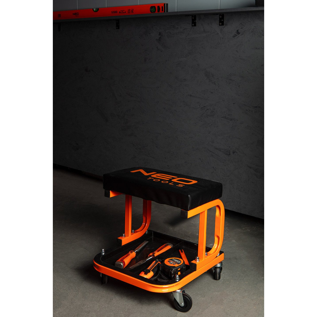 Darbo kėdė su ratukai ir įrankių lentyna 2