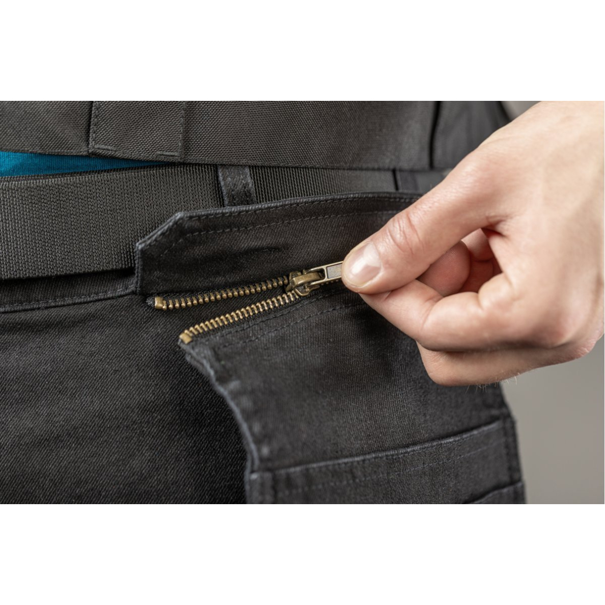 Darbinės džinsinės kelnės, juodos sp., S dydis 4 Darbinės džinsinės kelnės, juodos sp., S dydis 4