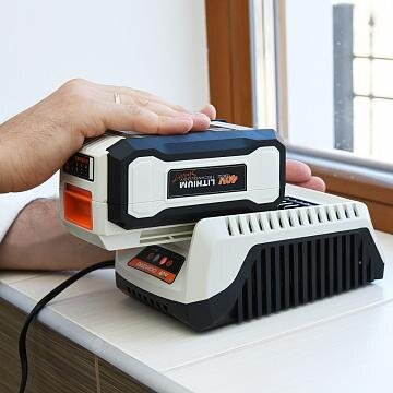 Akumuliatorius DAEWOO DABT 2540Li, 40V, 2.0Ah 1 Akumuliatorius DAEWOO DABT 2540Li, 40V, 2.0Ah 1