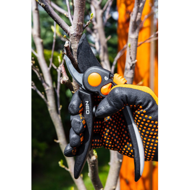 Darbinės pirštinės, nailoninės, dengtos nitrilo taškeliais, 4131X, 8 dydis 1 Darbinės pirštinės, nailoninės, dengtos nitrilo taškeliais, 4131X, 8 dydis 1