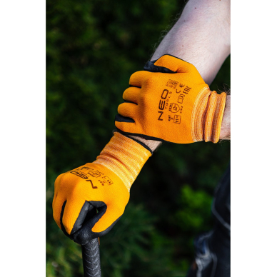 Darbo pirštinės, nailoninės, dengtos nitrilo taškeliais, 4131X, 11 dydis 6 Darbo pirštinės, nailoninės, dengtos nitrilo taškeliais, 4131X, 11 dydis 6