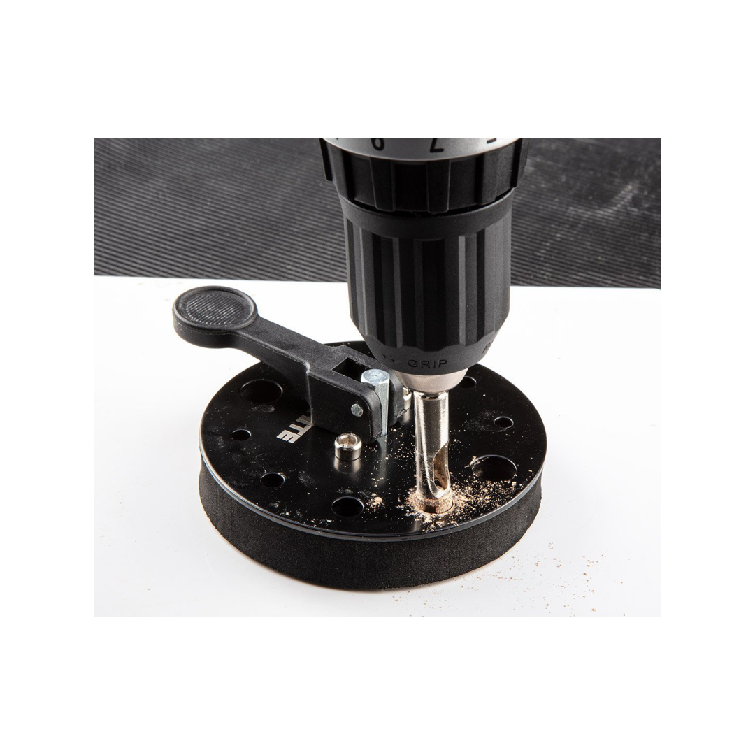 Deimantiniai grąžtai 5-12 mm su kreiptuvu, rinkinyje 6 vnt. 1 Deimantiniai grąžtai 5-12 mm su kreiptuvu, rinkinyje 6 vnt. 1