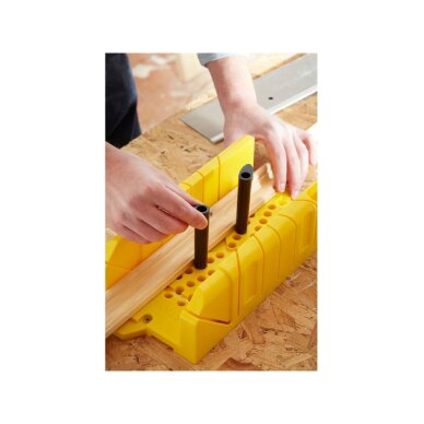 Dėžutė kampams su pjūklu 6 Dėžutė kampams su pjūklu 6