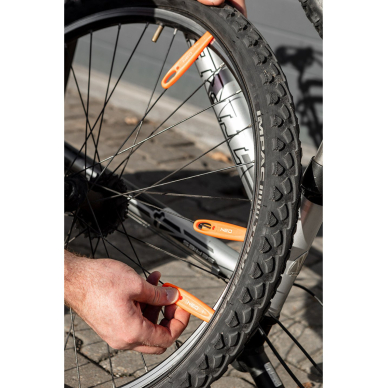 Dviračių padangų keitimo kaušai 1 Dviračių padangų keitimo kaušai 1