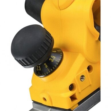 Elektrinis oblius DeWalt D26500K-QS, 82mm, 1050W 1 Elektrinis oblius DeWalt D26500K-QS, 82mm, 1050W 1