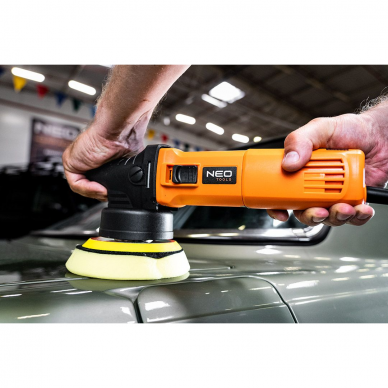 Elektrinis poliruoklis GRAPHITE 04-700, 710 W, 125 mm 5 Elektrinis poliruoklis GRAPHITE 04-700, 710 W, 125 mm 5