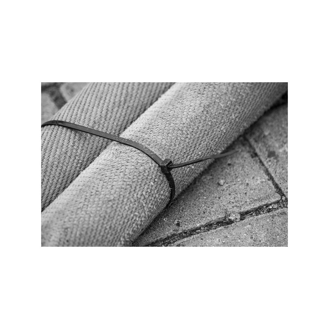 EXTREME užtraukimo dirželiai 7,6 × 300 mm, juodi, 50 vnt. 1 EXTREME užtraukimo dirželiai 7,6 × 300 mm, juodi, 50 vnt. 1