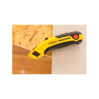 „FATMAX“ ištraukiamas peilis „FATMAX“ ištraukiamas peilis