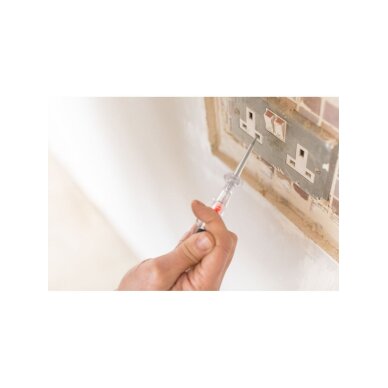 „FATMAX“ įtampos testeris 3 „FATMAX“ įtampos testeris 3