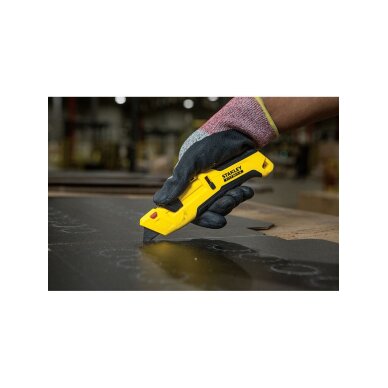 „FATMAX Tri Slide Bim Auto Ret“ apsauginis peilis „FATMAX Tri Slide Bim Auto Ret“ apsauginis peilis