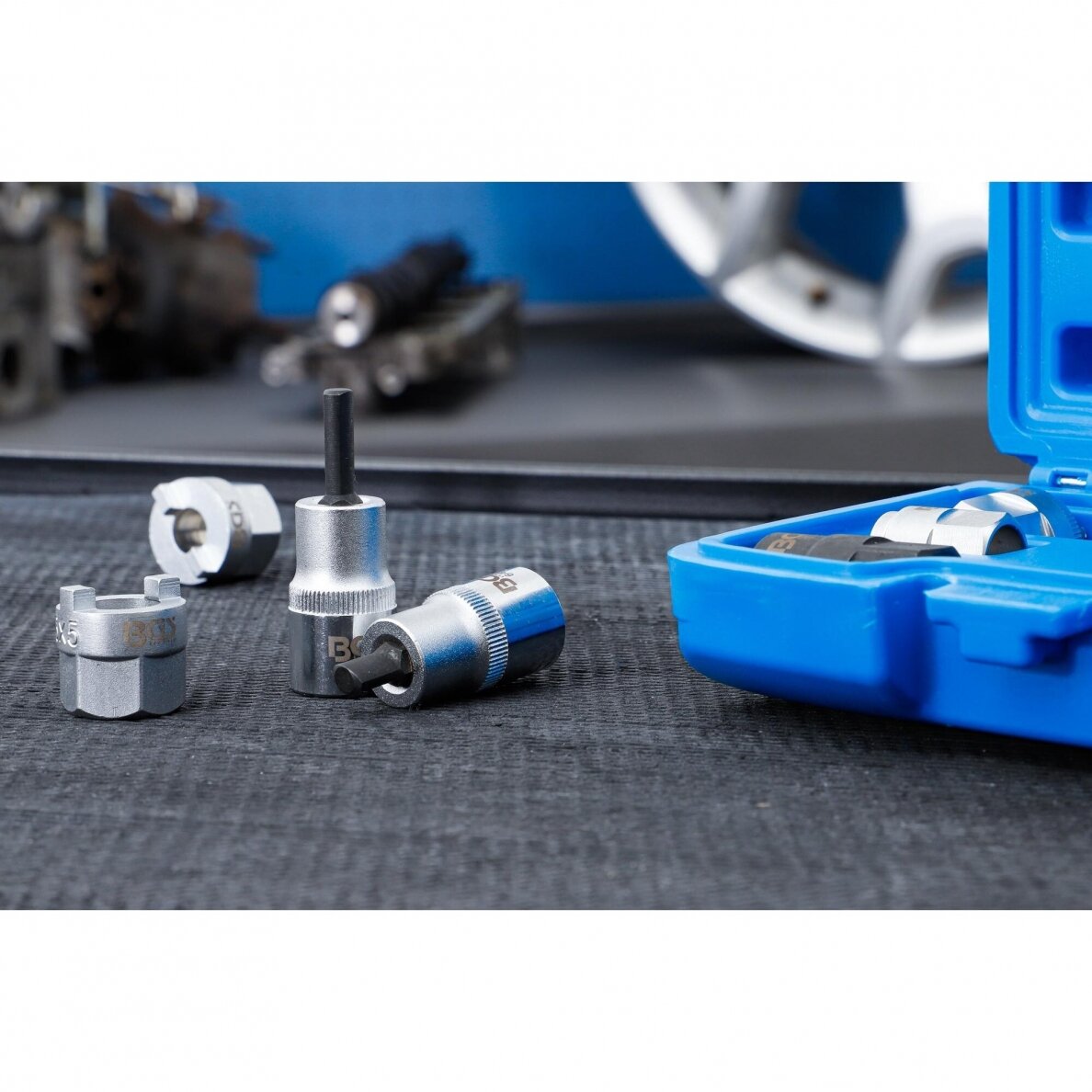 Galvučių rinkinys amortizatorių aptarnavimui | 8 vnt. (6457) 2 Galvučių rinkinys amortizatorių aptarnavimui | 8 vnt. (6457) 2