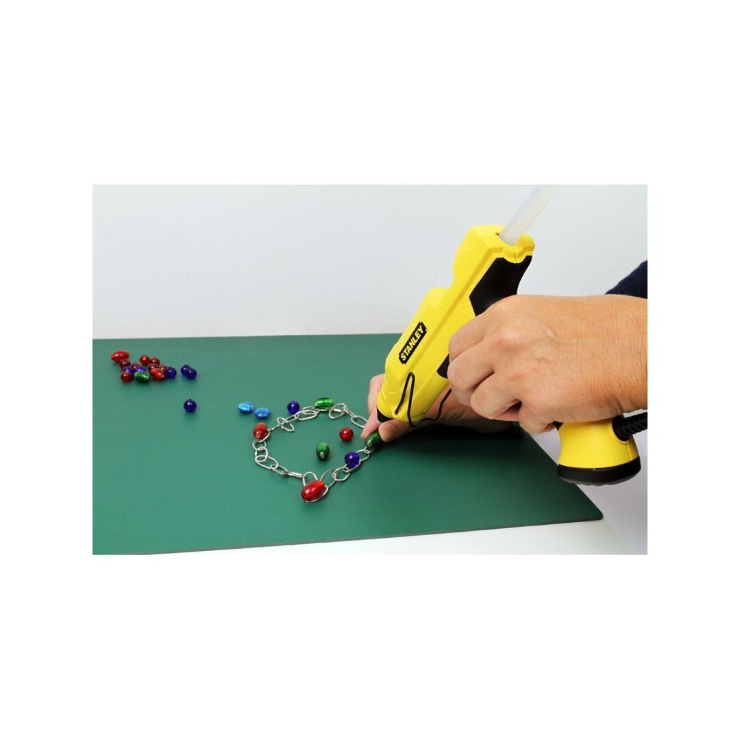 Greitai šylantis klijų pistoletas STANLEY 6 Greitai šylantis klijų pistoletas STANLEY 6