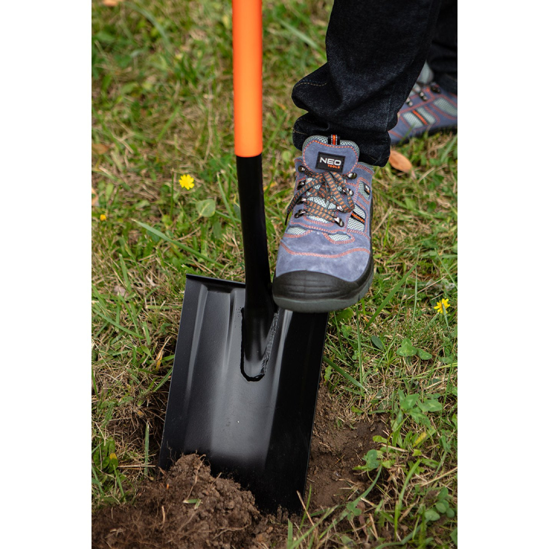 Grūdintas kastuvas su metaline rankena 4