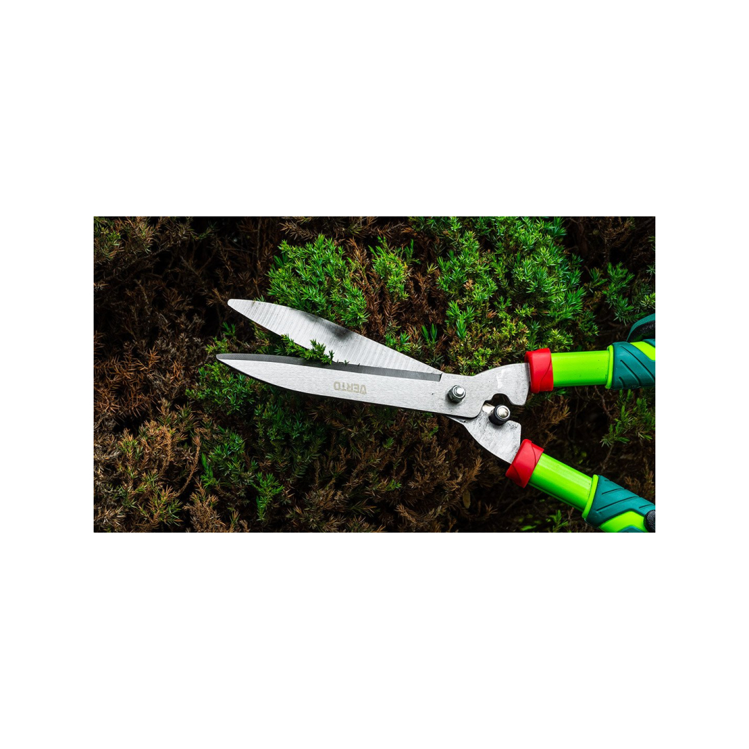 Hedge trimmer 550 mm, blade 185 mm 4 Hedge trimmer 550 mm, blade 185 mm 4