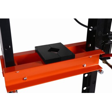 Hidraulinis presas 20T 9 Hidraulinis presas 20T 9