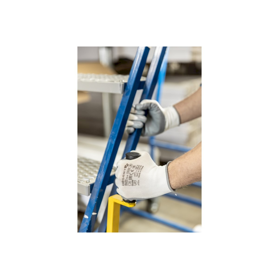 HOGERT apsauginės pirštinės dengtos nitrilu , 10 dydis 1 HOGERT apsauginės pirštinės dengtos nitrilu , 10 dydis 1