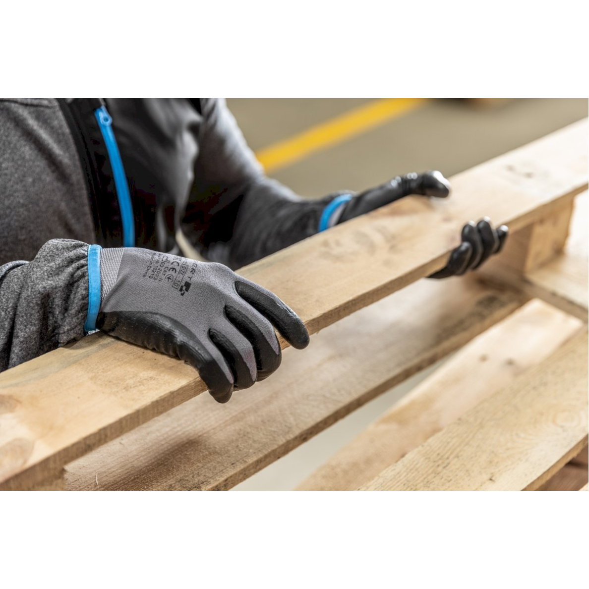 HOGERT apsauginės pirštinės dengtos nitrilu, 11 dydis 2 HOGERT apsauginės pirštinės dengtos nitrilu, 11 dydis 2