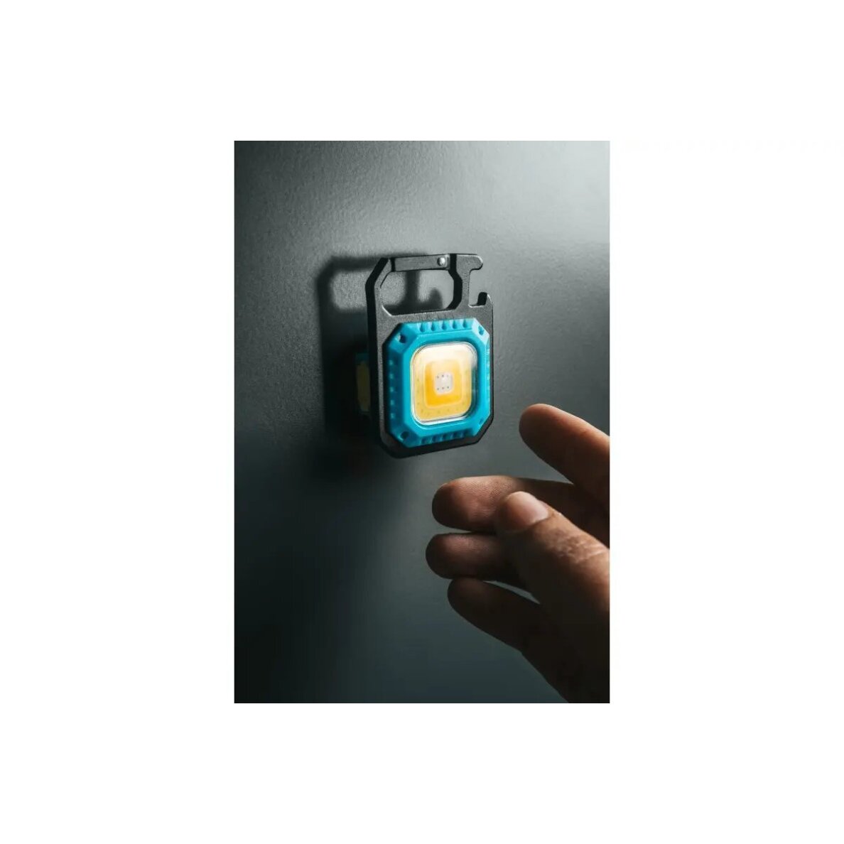 Įkraunamas LED žibintuvėlis (lempa) 3 Įkraunamas LED žibintuvėlis (lempa) 3