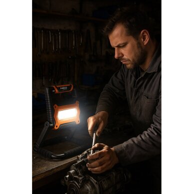 Įkraunamas dirbtuvių lemputė 1400 LM 2 Įkraunamas dirbtuvių lemputė 1400 LM 2