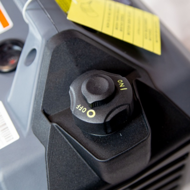 Inverterinis nešiojamas benzininis generatorius CFMOTO i30, 3.0 kW 10 Inverterinis nešiojamas benzininis generatorius CFMOTO i30, 3.0 kW 10