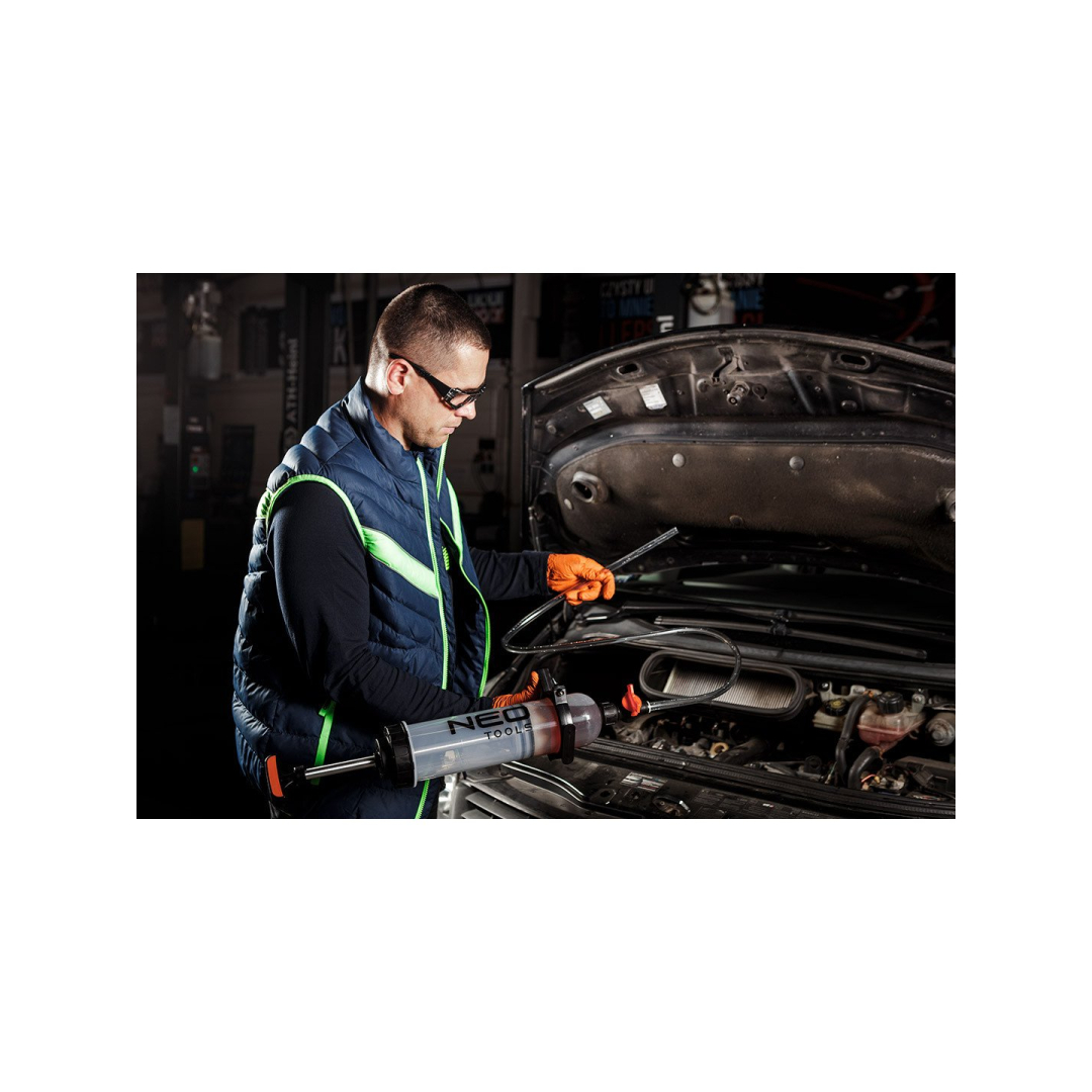 Išsiplėtimo skysčio švirkštas 1500ml 2 Išsiplėtimo skysčio švirkštas 1500ml 2