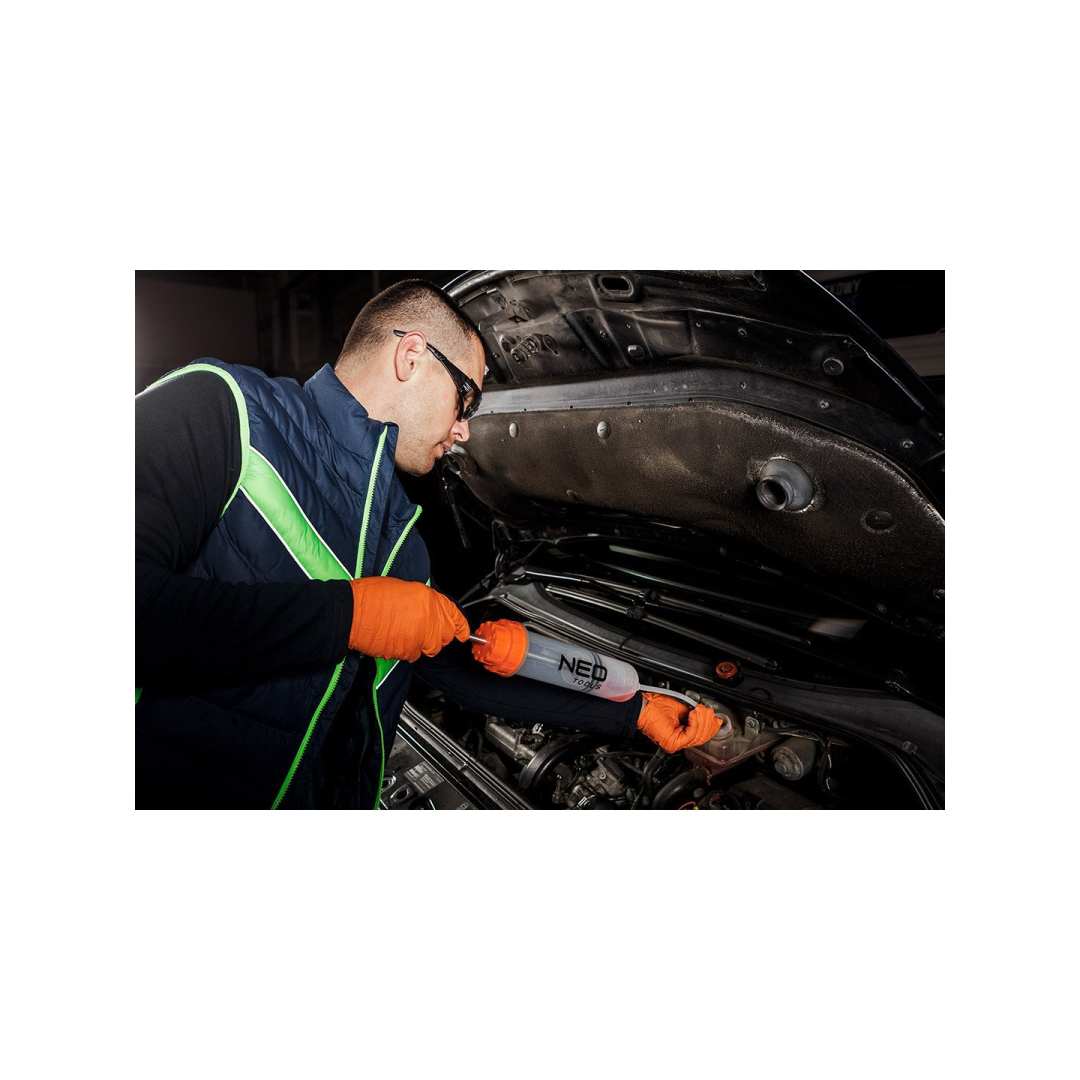 Išsiplėtimo skysčio švirkštas 200ml 2 Išsiplėtimo skysčio švirkštas 200ml 2