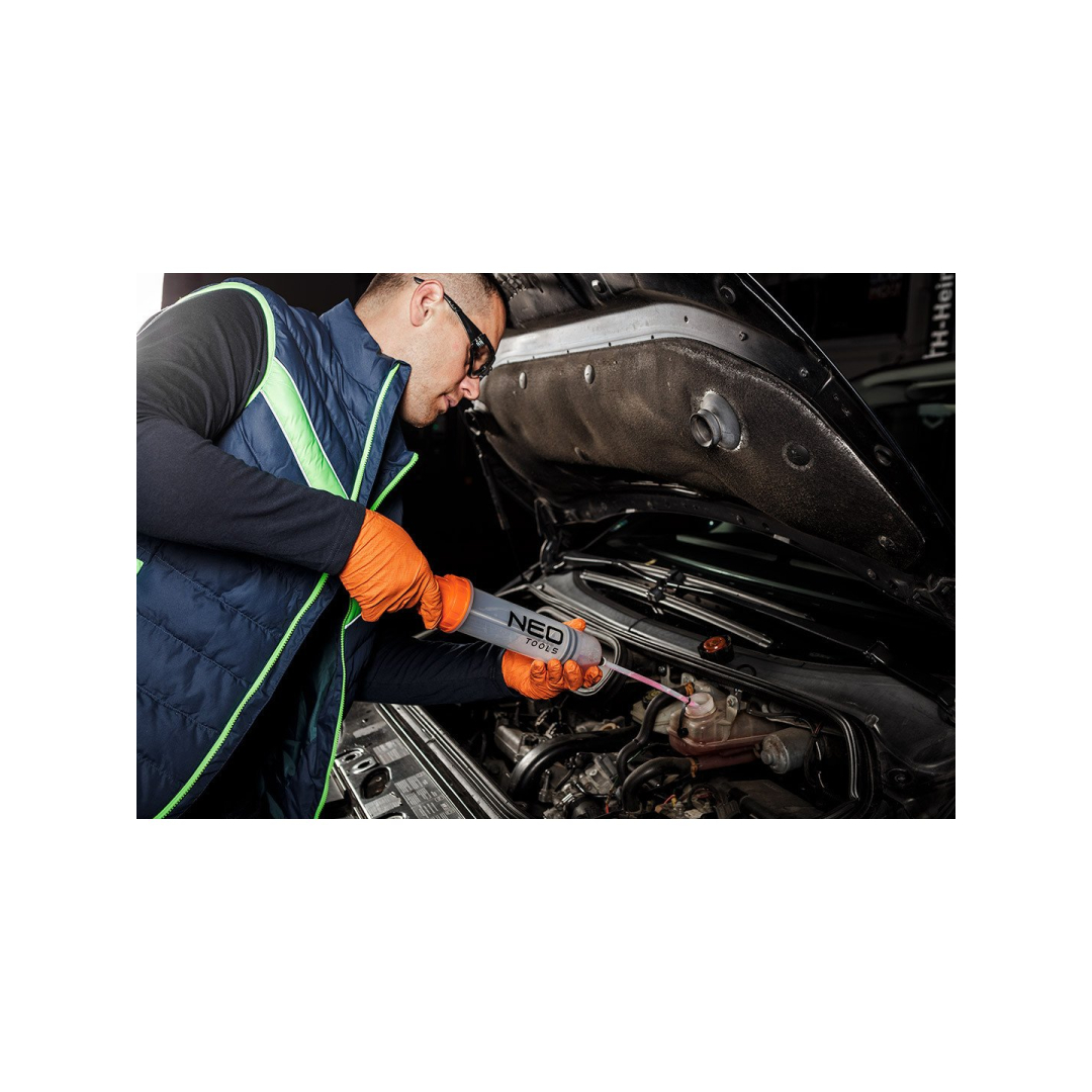 Išsiplėtimo skysčio švirkštas 500ml 2 Išsiplėtimo skysčio švirkštas 500ml 2