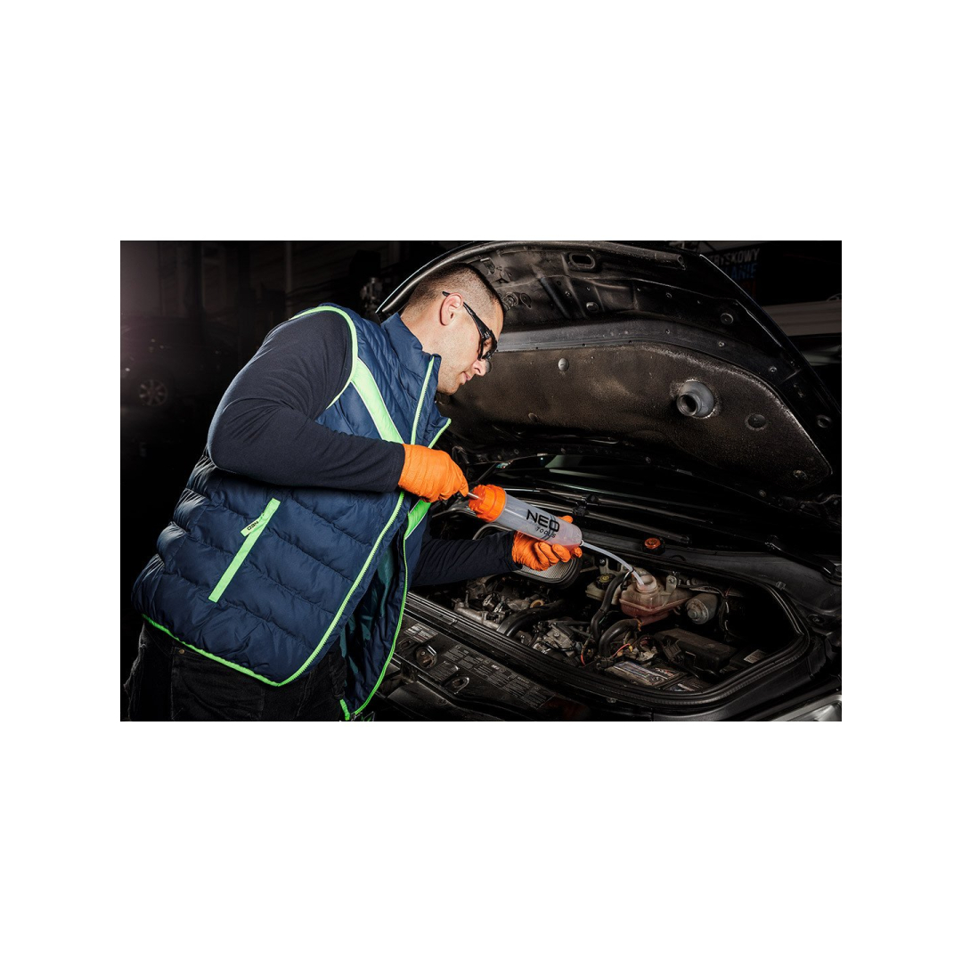 Išsiplėtimo skysčio švirkštas 500ml 4 Išsiplėtimo skysčio švirkštas 500ml 4