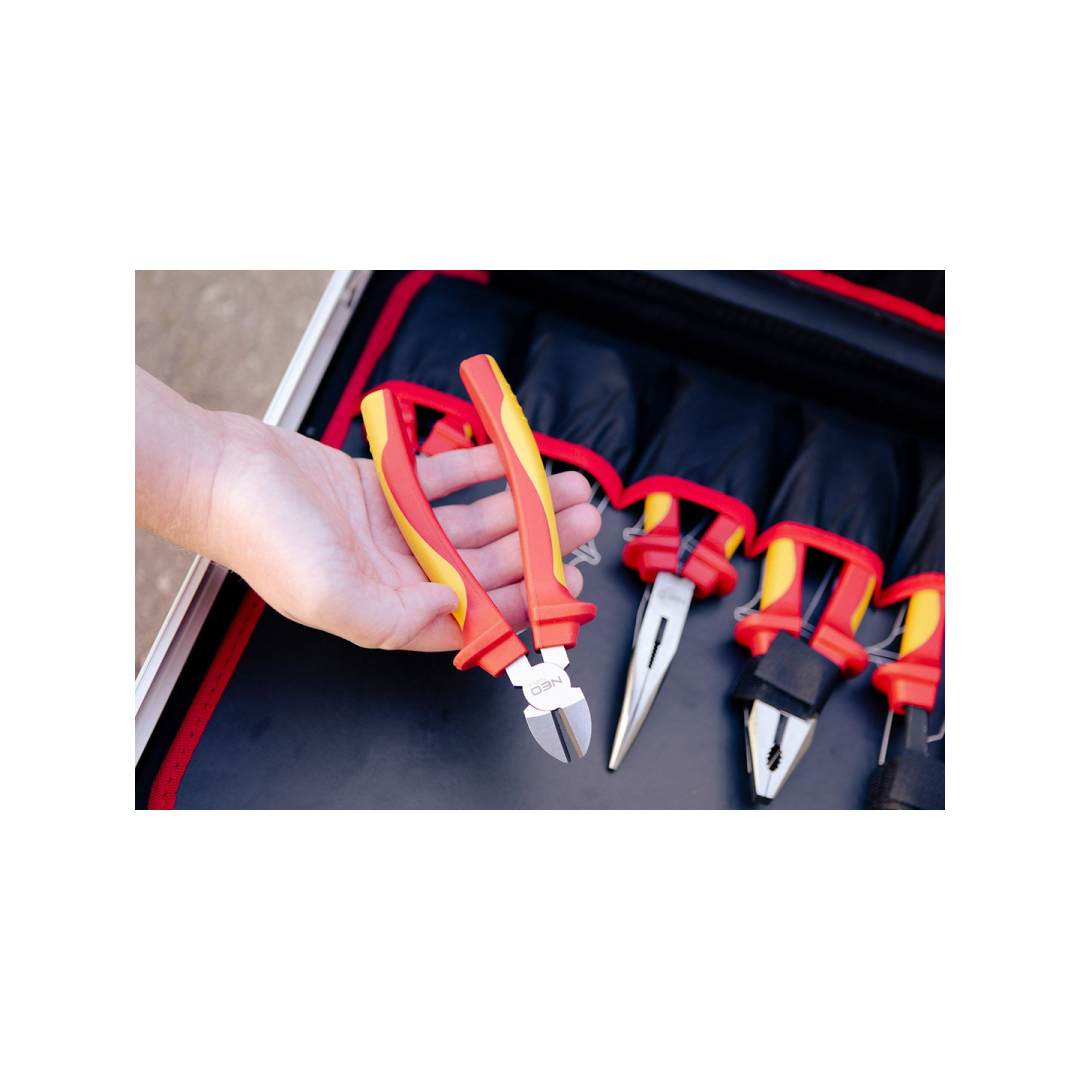 Izoliuotų įrankių rinkinys elektriniams ir hibridiniams automobiliams remontuoti 51 vnt. 5