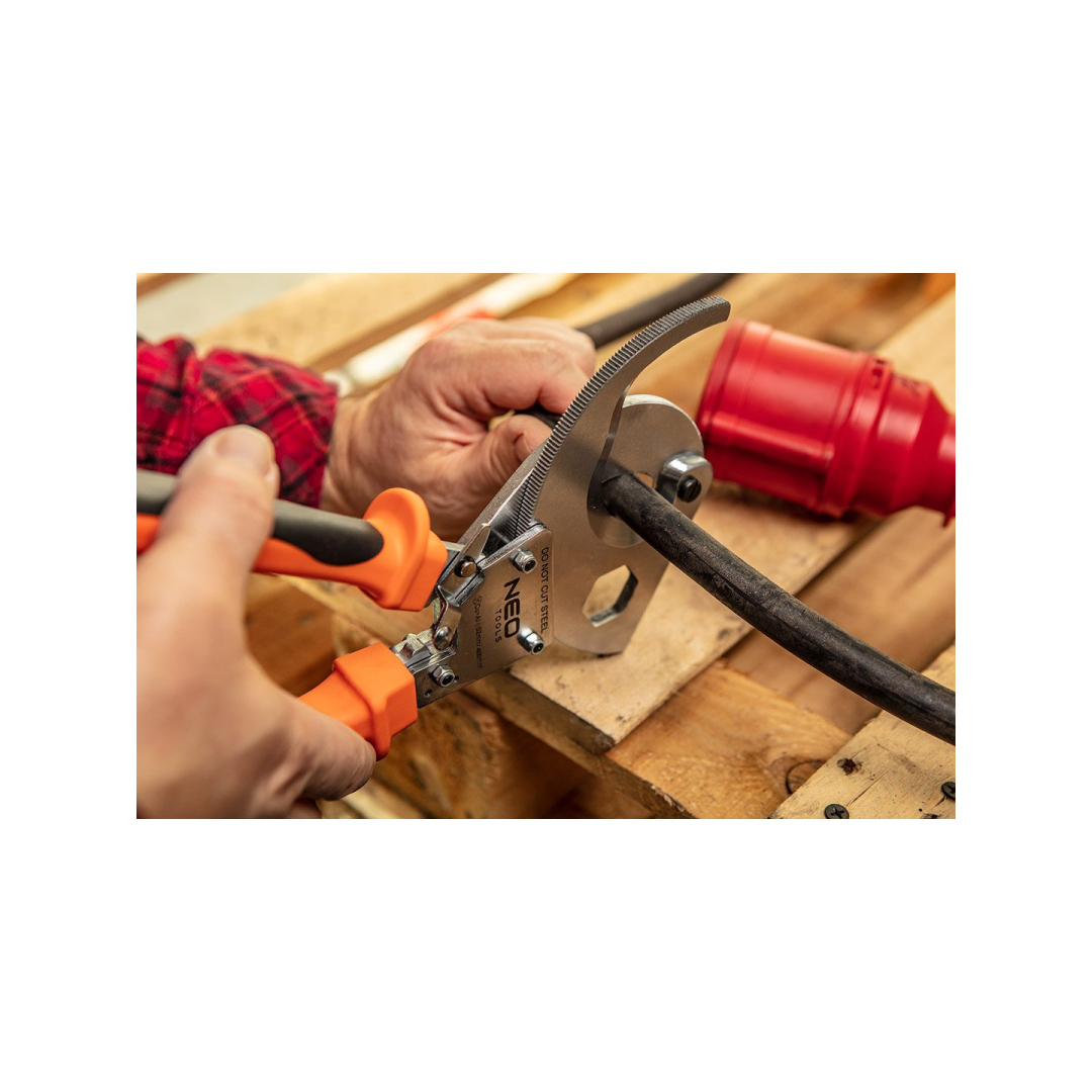 Kabelių pjovimo įtaisas su reketu, Neo 2