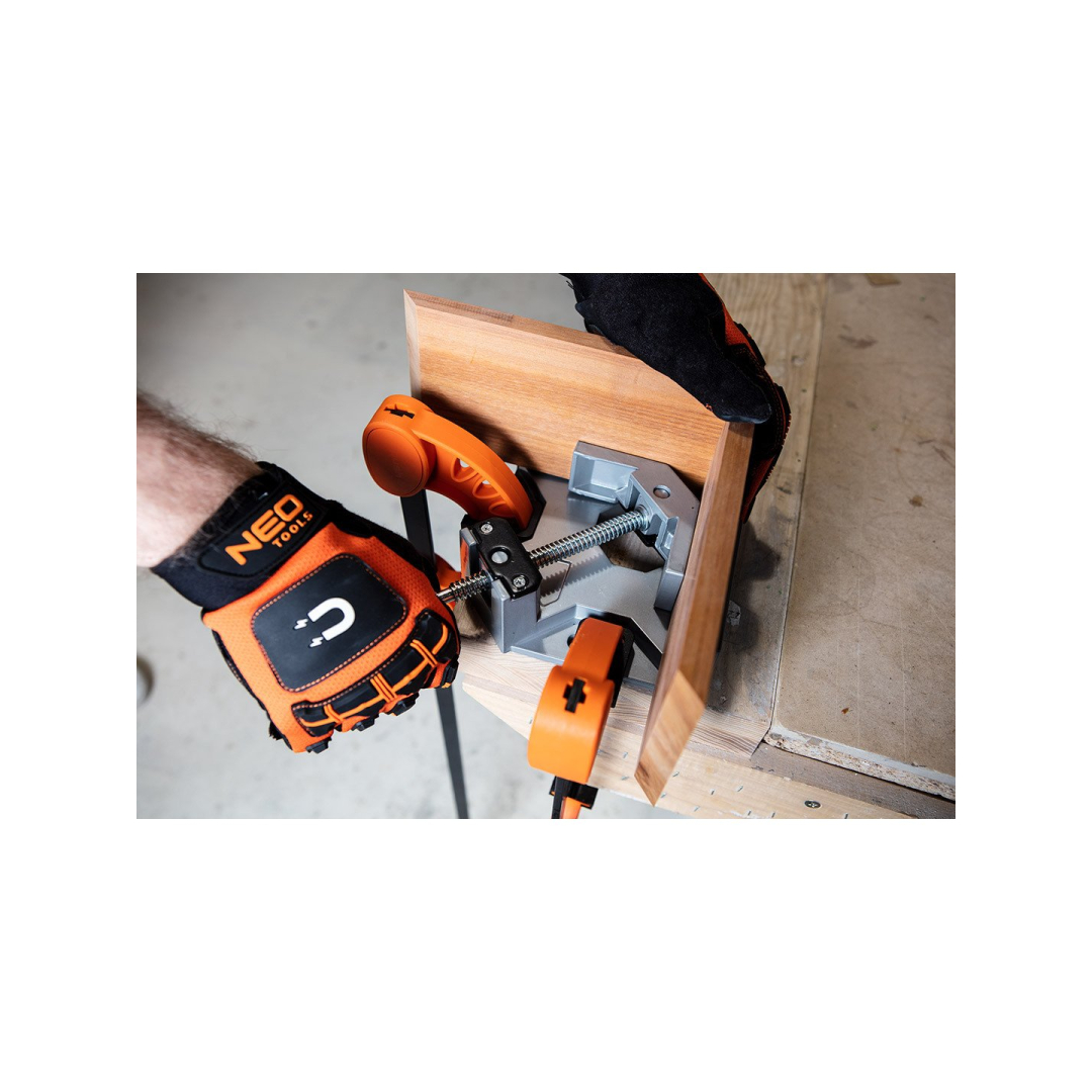 Kampinis spaustukas 3