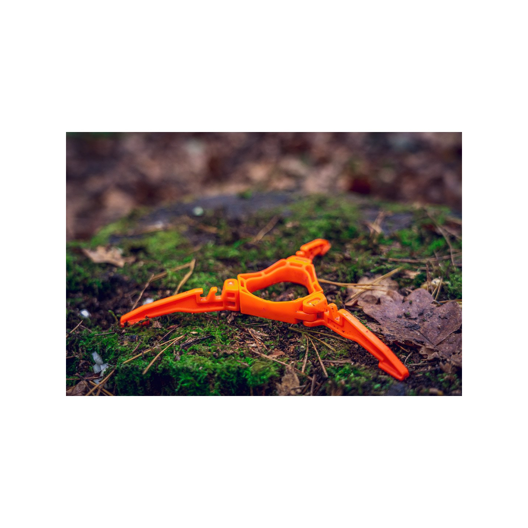 Kasetės laikymo pagrindas 1