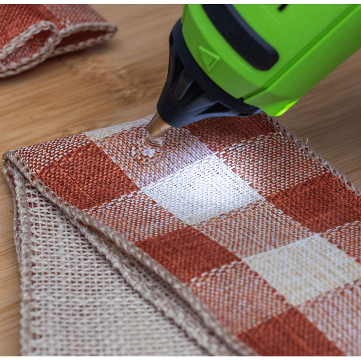 KARŠTŲ KLIJŲ PISTOLETAS Greenworks g24hgg (tik įrankis) 8