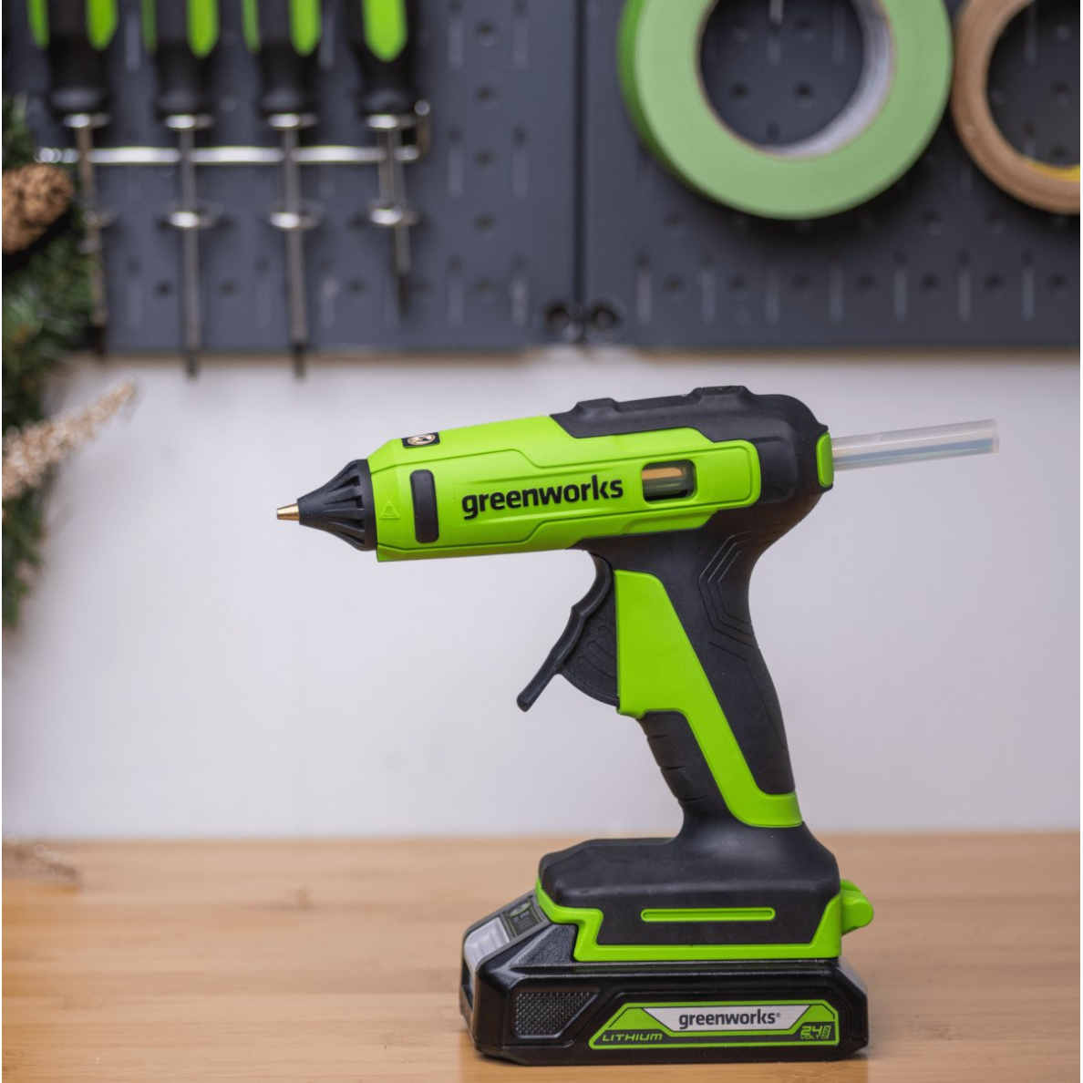 KARŠTŲ KLIJŲ PISTOLETAS Greenworks g24hgg (tik įrankis) 9