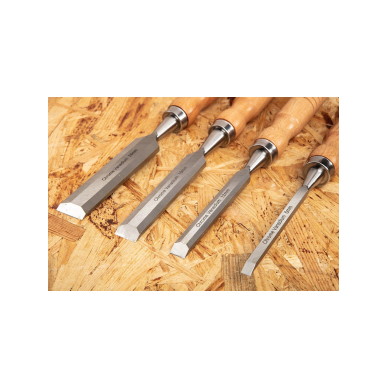 Kaltai 6, 12, 18, 24 mm, rinkinys iš 4 vnt. Medinė rankena 4
