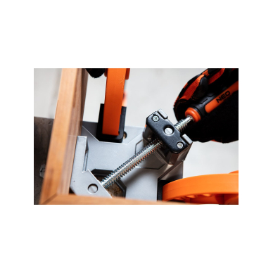 Kampinis spaustukas 6 Kampinis spaustukas 6