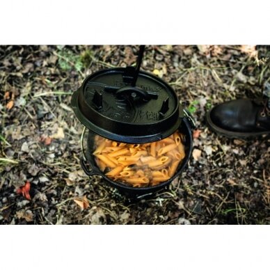 Ketaus puodas Petromax FT3 (su kojelėmis) 2 l 3