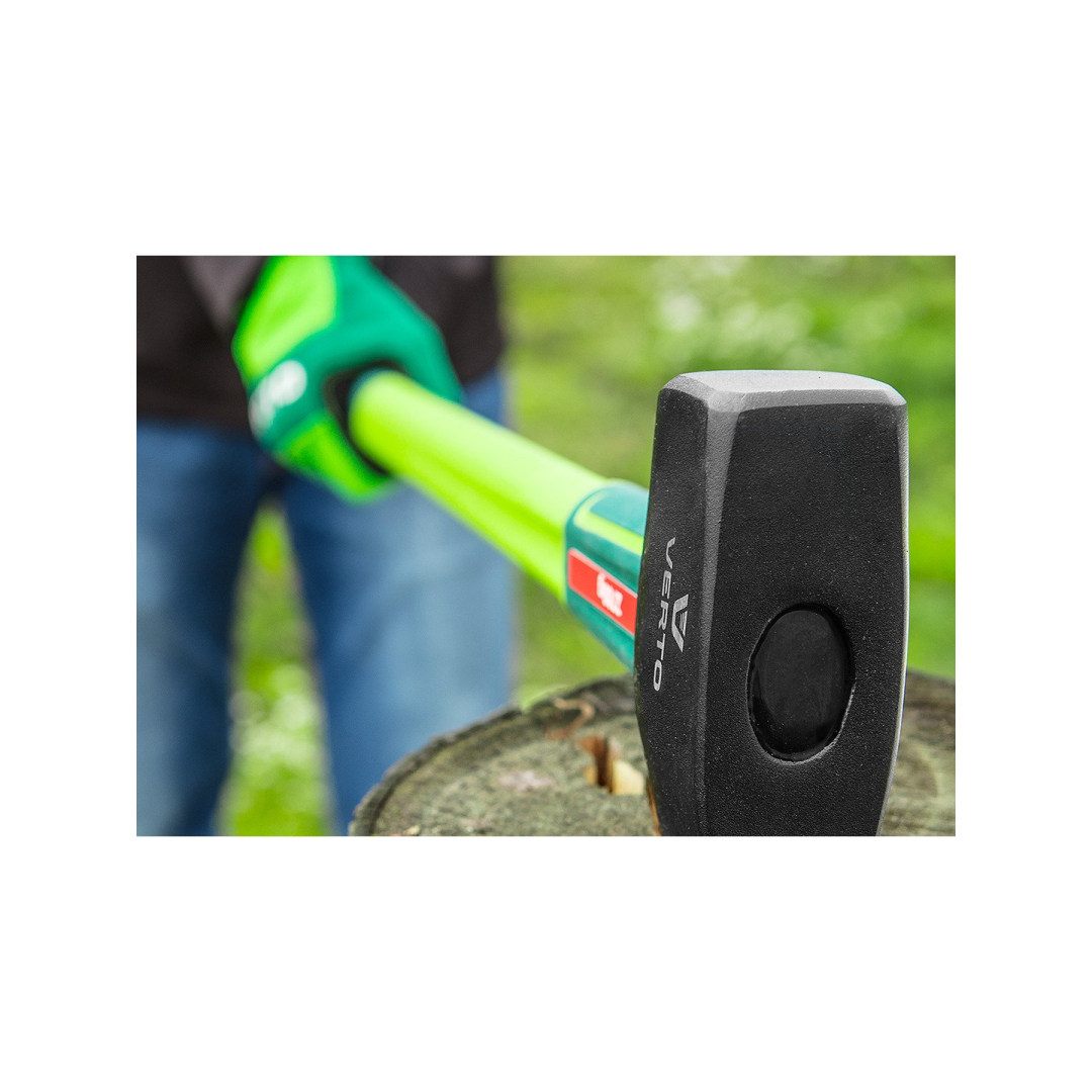 Kirvis 3900g, galva 2700g, stiklo pluošto rankena 2